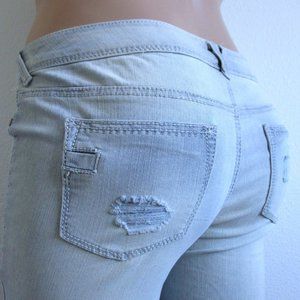 MAURICES Jeans DESTRUCTED Size L Reg fits Size 16